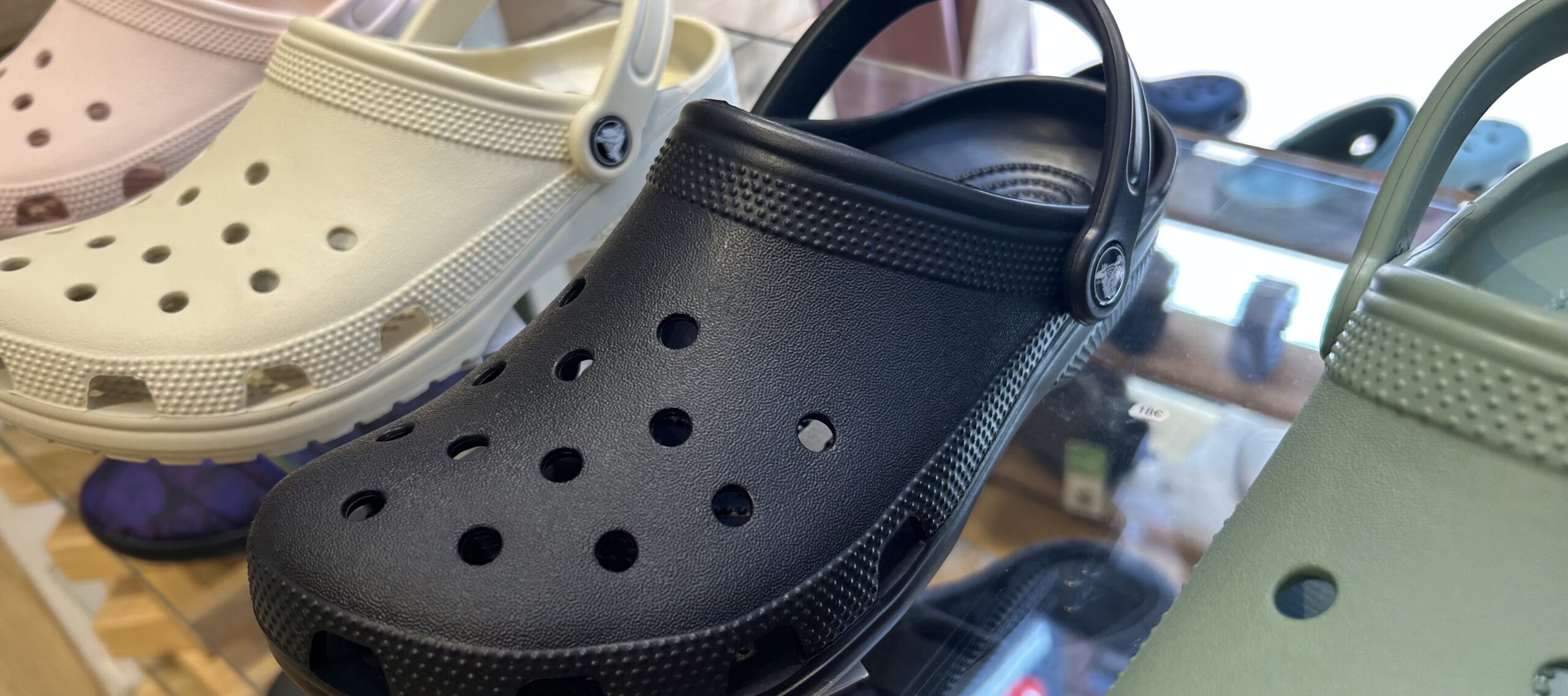 FOOTWEAR