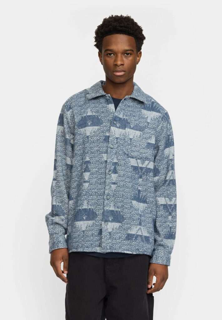 Chemise casual Revolution 3197 en coton bleu, coupe loose décontractée, nouvelle collection homme