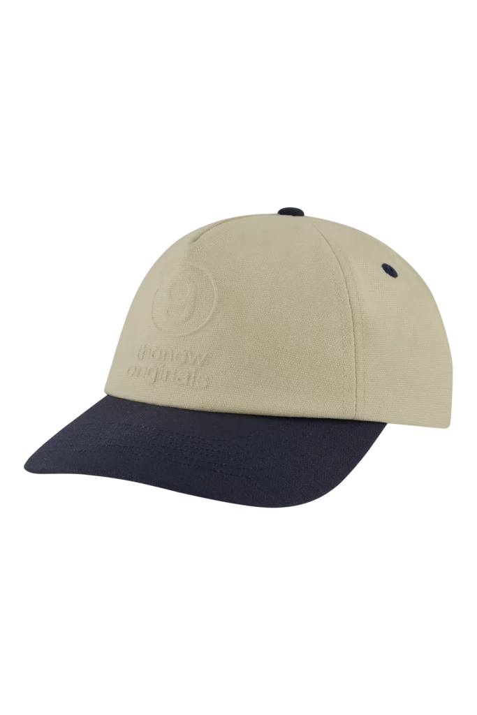 Casquette 9 Emblem White Alyssum / Navy avec graphique puzzle brodé sur le devant