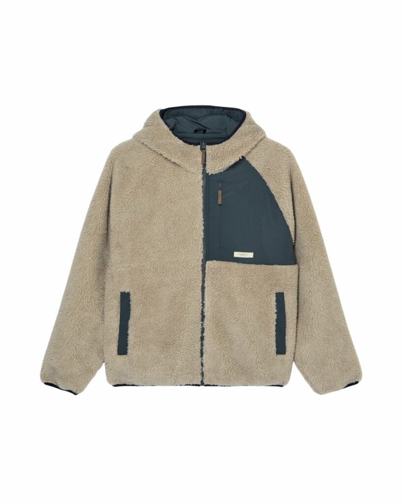 Vue produit du sweat à capuche réversible Element Wolfe Sherpa — face sherpa chaleureuse / face nylon urbain — zip frontal, capuche, coupe relaxed fit.